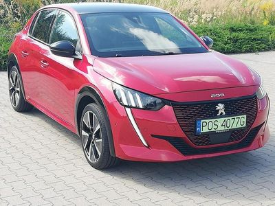 Peugeot e-208