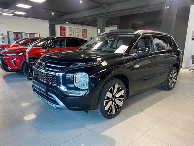 Nowe Mitsubishi Outlander P-HEV 2025 Czarny SUV