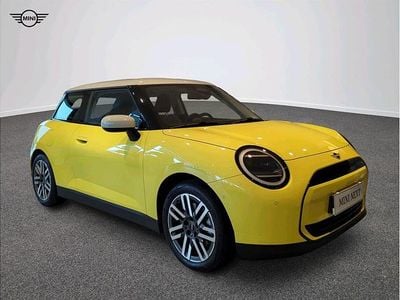 Używany Mini Cooper 135 kW (184 KM) 2023 Sunny side yellow Hatchback