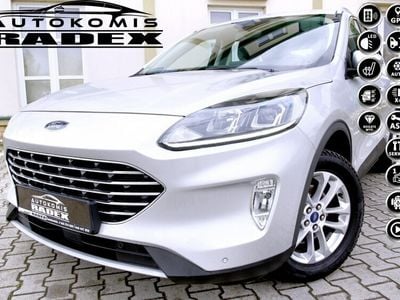 Używany Ford Kuga Titanium 150 KM (110 kW) 2020 Srebrny SUV
