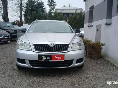 Srebrny (metalik) Używany 2011 Skoda Octavia Kombi | 13 900 zł (Uczciwa cena)