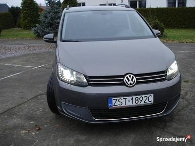 Używany VW Touran 105 KM (77 kW) 2011 Szary Minivan