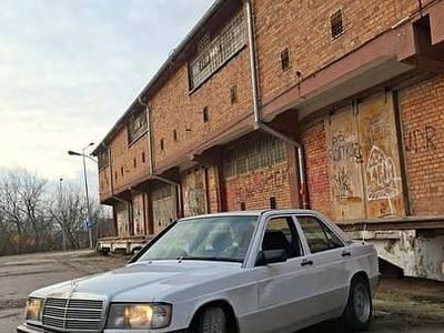 Używany Mercedes 190 75 KM (55 kW) 1992 Sedan/Limuzyna
