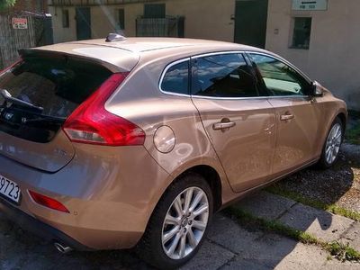 Brązowobeżowy Używany 2013 Volvo V40 Kombi | 48 000 zł (Drogi)
