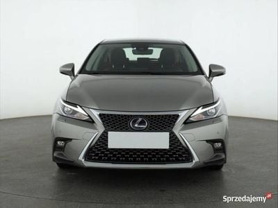Używany Lexus CT200h 2020 Srebrny Hatchback
