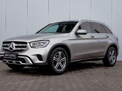 Używany Mercedes GLC200 Business 163 KM (119 kW) 2021 Złoty SUV