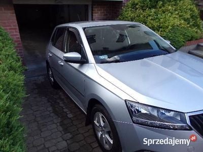 Używany Skoda Fabia 2019 Srebrny Hatchback