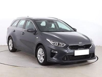 Szary Używany 2020 Kia Ceed Hatchback | 65 999 zł (Uczciwa cena)