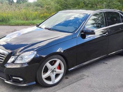 używany Mercedes E500 AMG