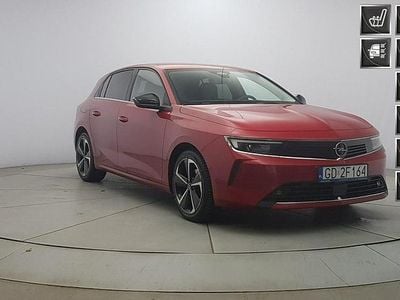 Czerwony Używany 2022 Opel Astra Elegance Hatchback | 82 850 zł