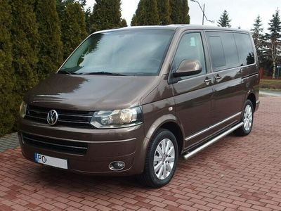 używany VW Multivan 2dm 180KM 2010r. 355 000km