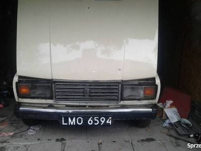 Beżowy Używany 1988 Lada 2107 Sedan/Limuzyna | 2350 zł
