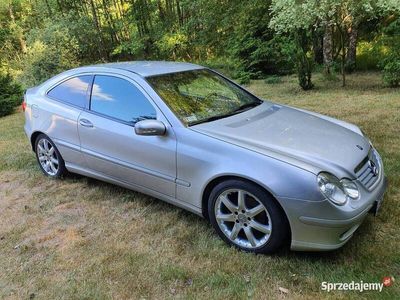 używany Mercedes C220 W203CDI