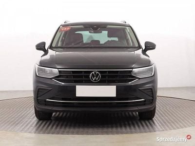 Szary Używany 2020 VW Tiguan SUV | 89 999 zł (Uczciwa cena)