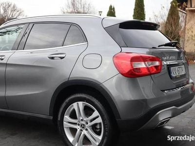 Mercedes GLA250