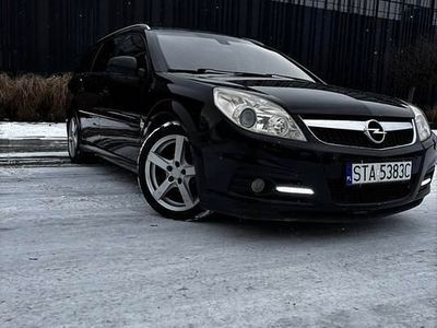 Czarny Używany 2005 Opel Vectra Kombi | 9990 zł (Uczciwa cena)