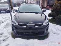 Używany Kia Rio 84 KM (61 kW) 2017 Czarny Sedan/Limuzyna