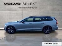 Używany Volvo V60 197 KM (144 kW) 2025 Szary Kombi