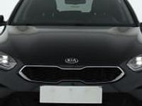 Używany Kia Ceed 159 KM (116 kW) 2021 Czarny Hatchback