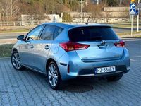 używany Toyota Auris Hybrid 