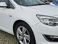 używany Opel Astra 4dm 140KM 2012r. 181 100km