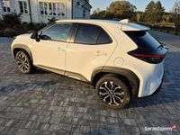 używany Toyota Yaris Hybrid Cross 1.5dm 116KM 2022r. 33 921km