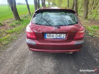 używany Nissan Almera 