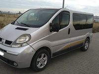 Używany Renault Trafic 2006 Srebrny Minivan
