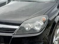 Używany Opel Astra Essentia 200 KM (147 kW) 2005 Niebieski Hatchback