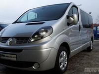 Używany Renault Trafic 2012 Srebrny metalik Minivan