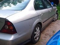 Używany Chevrolet Evanda 2003 Srebrny Sedan/Limuzyna