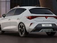 Nowe Cupra Leon 150 KM (110 kW) 2025 Niebieski ciemny (metalik) Hatchback