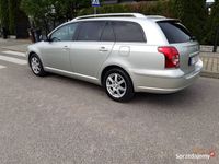 używany Toyota Avensis