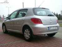 używany Peugeot 307 1.6dm 90KM 2007r. 147 000km