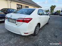 Używany Toyota Corolla 99 KM (72 kW) 2018 Biały Sedan/Limuzyna