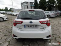 używany Toyota Yaris Hybrid Yaris100 Active Hatchback DW4CL…