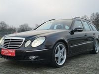 Używany Mercedes E320 Avantgarde 2007 Brązowobeżowy Kombi