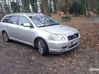 używany Toyota Avensis kombi 2.0D4D