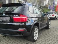 używany BMW X5 4.8dm 355KM 2009r. 317 875km