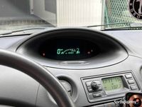 używany Toyota Yaris - nowe opony zimowe, zakonserwowany, sportowy wydech