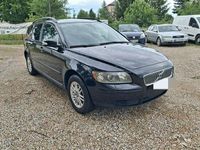Używany Volvo V50 125 KM (91 kW) 2006 Czarny (metalik) Kombi