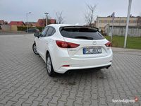 używany Mazda 3 Biała Perła Full LED Skóra Bose Kamera Navi