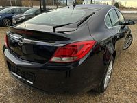 Używany Opel Insignia 140 KM (102 kW) 2009 Czarny Sedan/Limuzyna