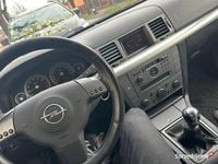 Używany Opel Vectra GTS 2004 Czarny Hatchback