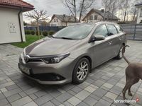 Używany Toyota Auris Comfort 90 KM (66 kW) 2015 Beżowy Kombi