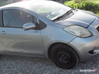 używany Toyota Yaris II 1,3benzyna do poprawek