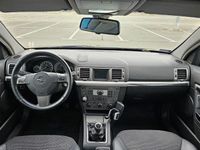 używany Opel Vectra C 1.8 benzyna + LPG po faceliftingu