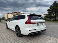 używany Volvo V60 D4 Inscription Polestar 200KM – biała perła, niski przebieg