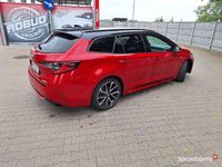 używany Toyota Corolla 2.0 hybrid 2022rok bogata wersja