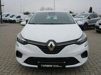 Używany Renault Clio V Life 140 KM (102 kW) 2021 Biały Hatchback
